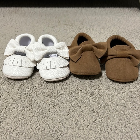 Other - Baby girl crib shoes